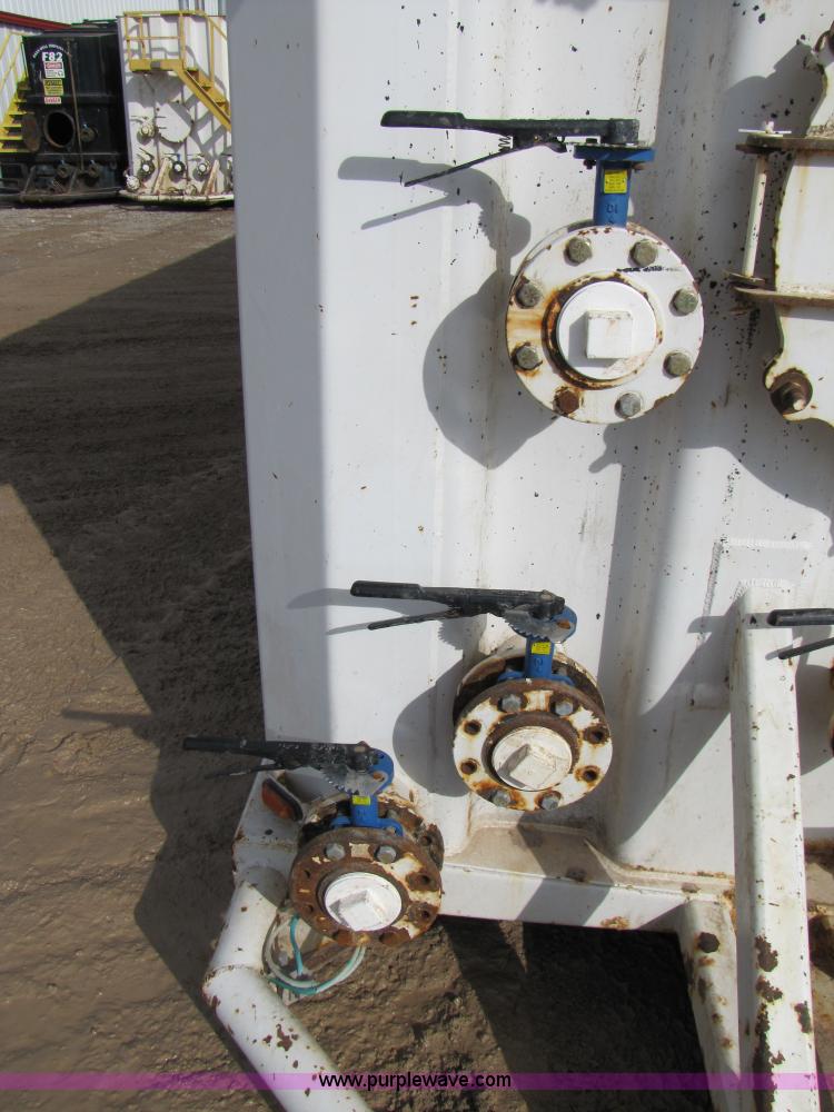 image for item B2216 2005 V.E. Enterprises flat top storage/frac tank