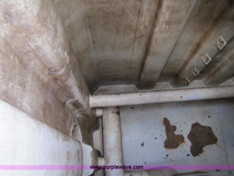 image for item B2216 2005 V.E. Enterprises flat top storage/frac tank