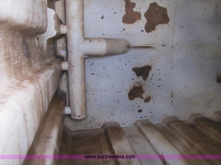 image for item B2216 2005 V.E. Enterprises flat top storage/frac tank