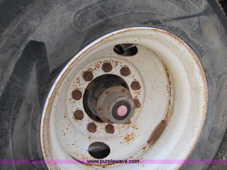 image for item B2216 2005 V.E. Enterprises flat top storage/frac tank