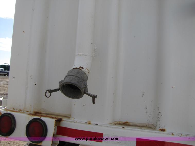 image for item B2216 2005 V.E. Enterprises flat top storage/frac tank