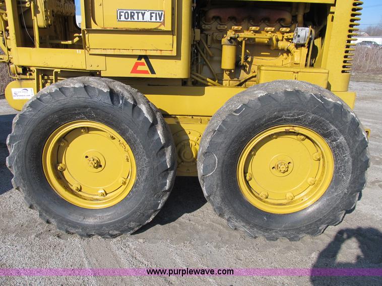 image for item B2588 Allis Chalmers 45 motor grader