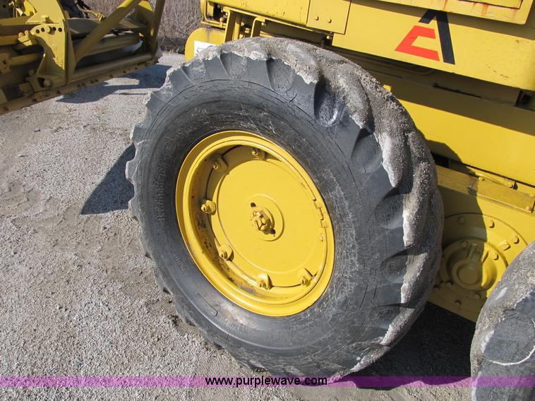 image for item B2588 Allis Chalmers 45 motor grader