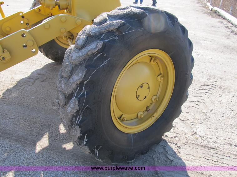 image for item B2588 Allis Chalmers 45 motor grader