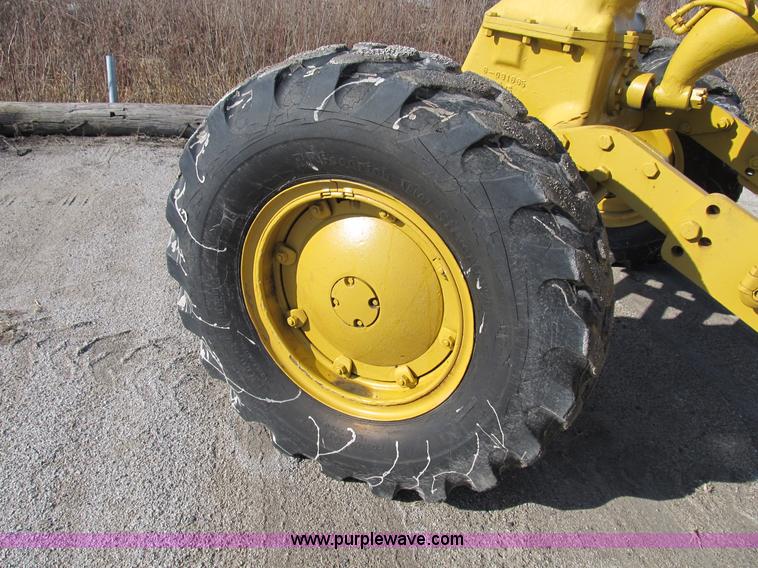 image for item B2588 Allis Chalmers 45 motor grader