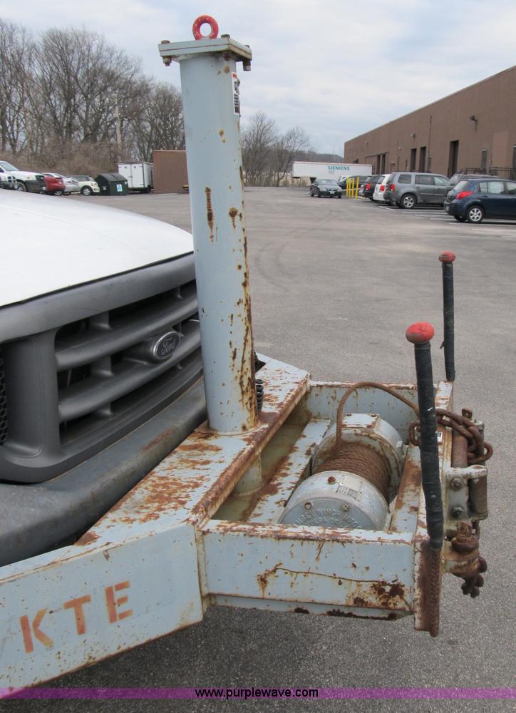 image for item B2596 1999 Ford F550 Super Duty truck with CME drill rig