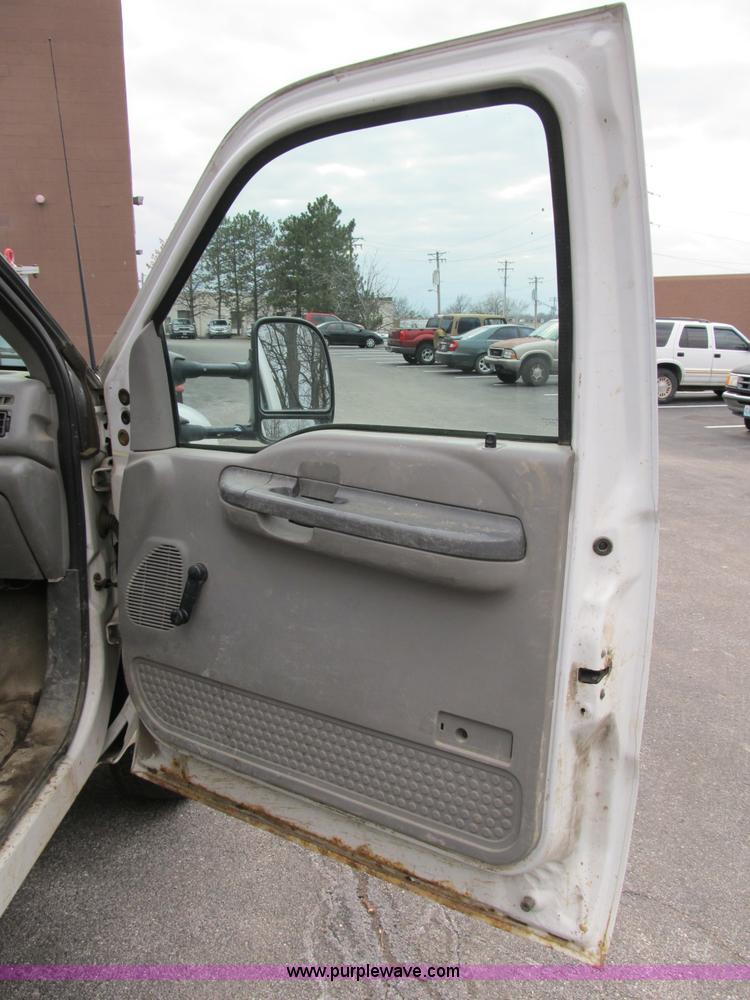 image for item B2596 1999 Ford F550 Super Duty truck with CME drill rig