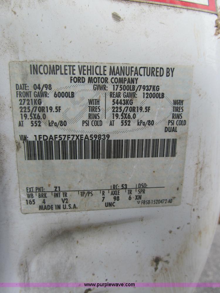 image for item B2596 1999 Ford F550 Super Duty truck with CME drill rig