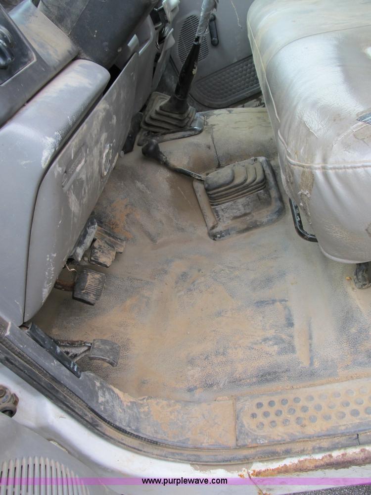 image for item B2596 1999 Ford F550 Super Duty truck with CME drill rig