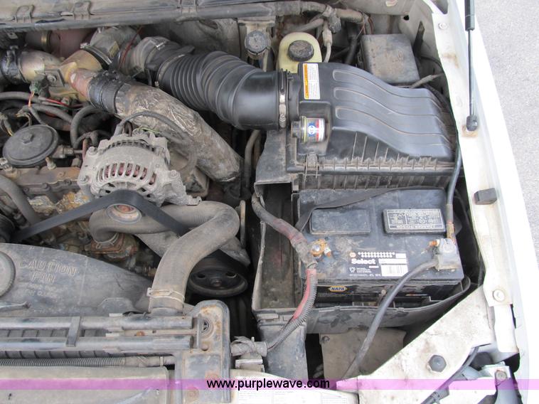 image for item B2596 1999 Ford F550 Super Duty truck with CME drill rig