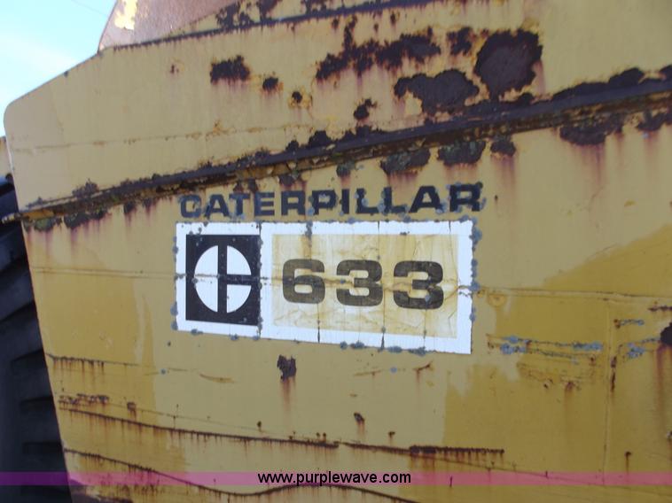 image for item B6166 Caterpillar 633 elevating scraper