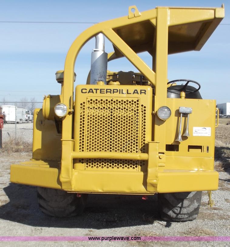 image for item B6168 Caterpillar 613 elevating scraper