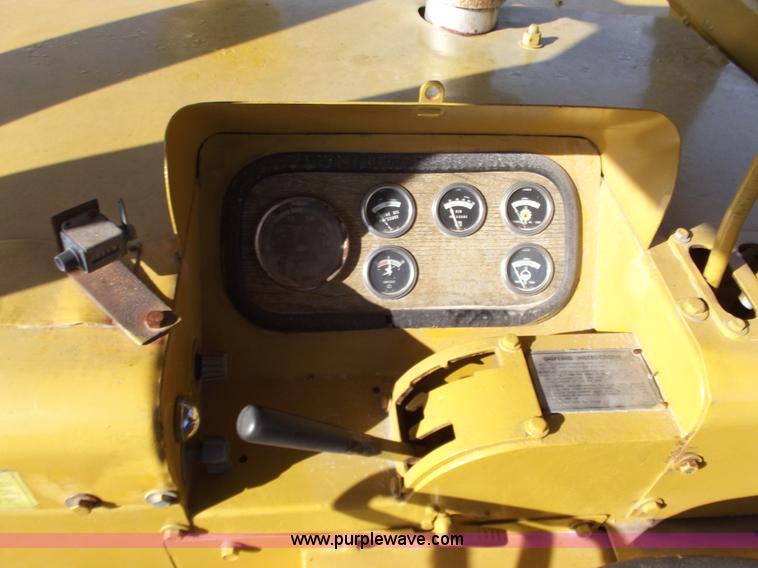 image for item B6168 Caterpillar 613 elevating scraper