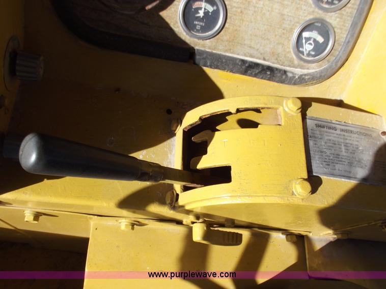 image for item B6168 Caterpillar 613 elevating scraper