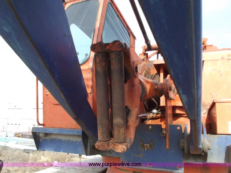 image for item B6173 Koehring 455S 50 ton track crane