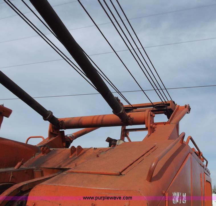 image for item B6173 Koehring 455S 50 ton track crane