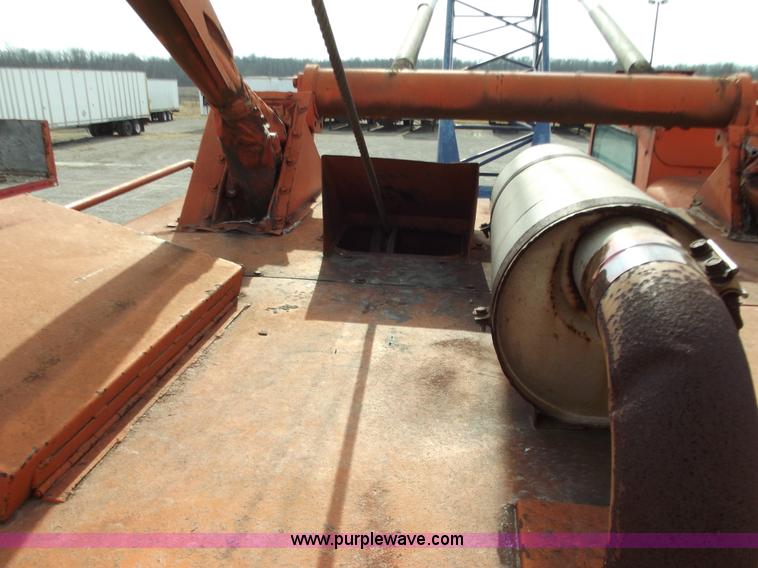 image for item B6173 Koehring 455S 50 ton track crane