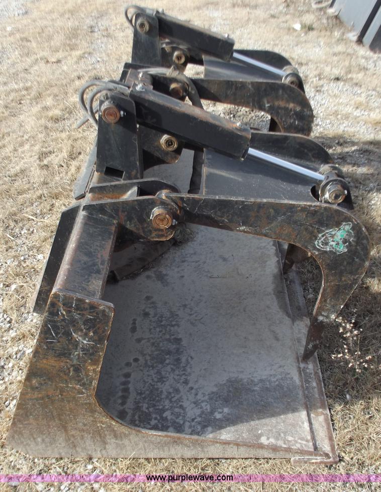 image for item B6178 Gator 85" industrial grapple bucket