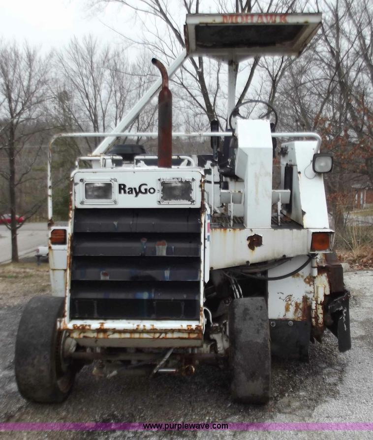 image for item B6228 Raygo 100B ride-on milling machine