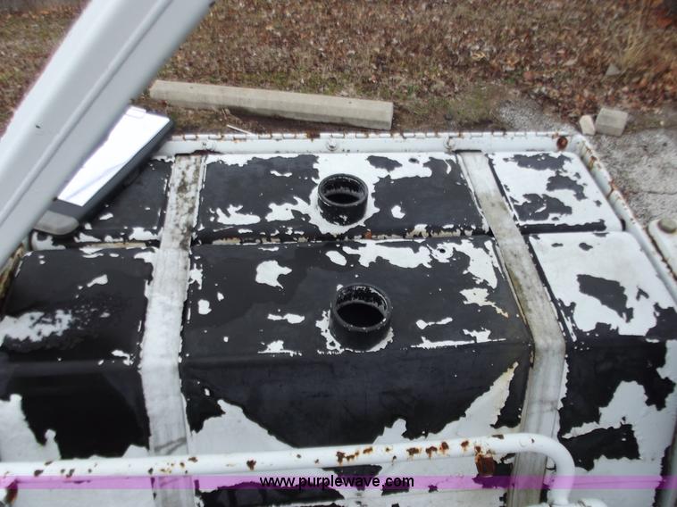 image for item B6228 Raygo 100B ride-on milling machine