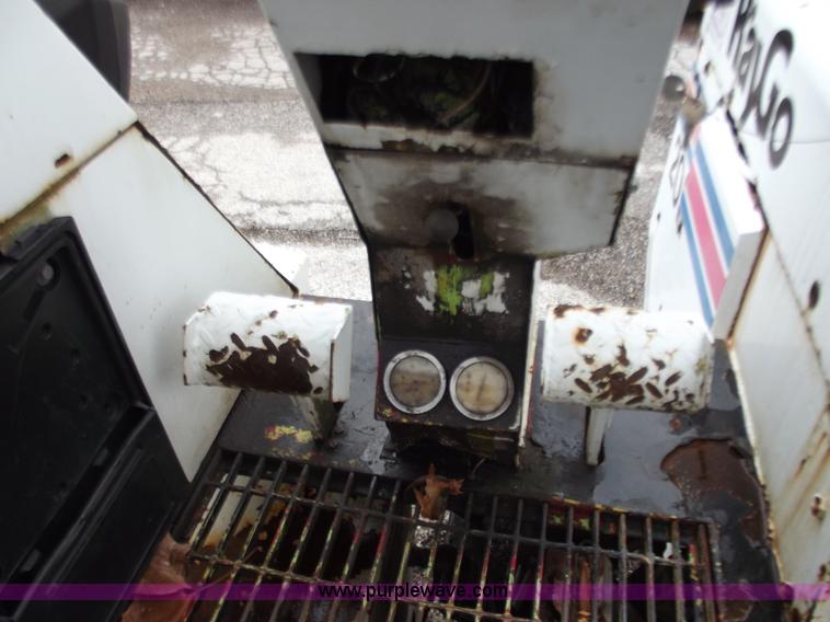 image for item B6228 Raygo 100B ride-on milling machine