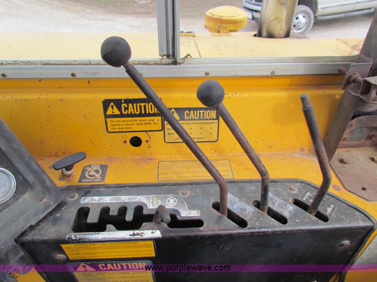 image for item B7064 John Deere 762 scraper