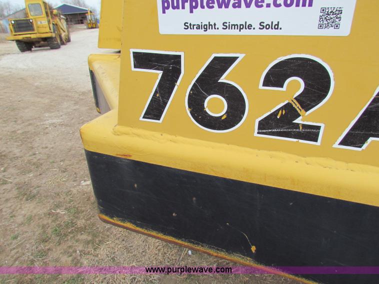 image for item B7064 John Deere 762 scraper