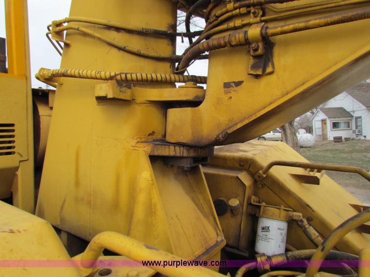 image for item B7064 John Deere 762 scraper