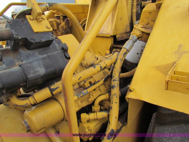 image for item B7064 John Deere 762 scraper