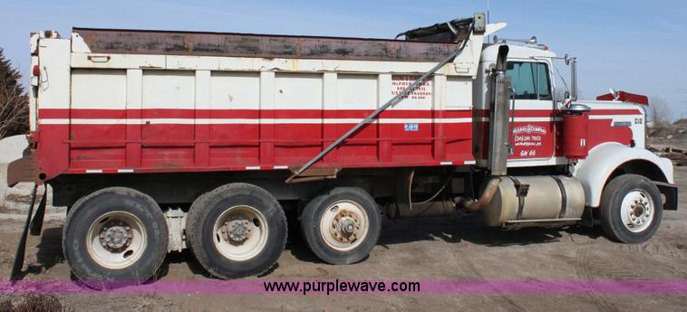image for item B8877 1977 Kenworth tandem axle dump truck
