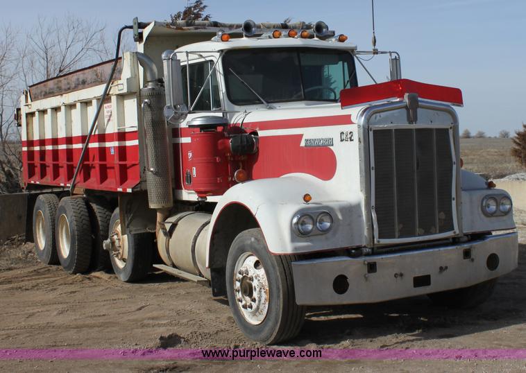 image for item B8877 1977 Kenworth tandem axle dump truck