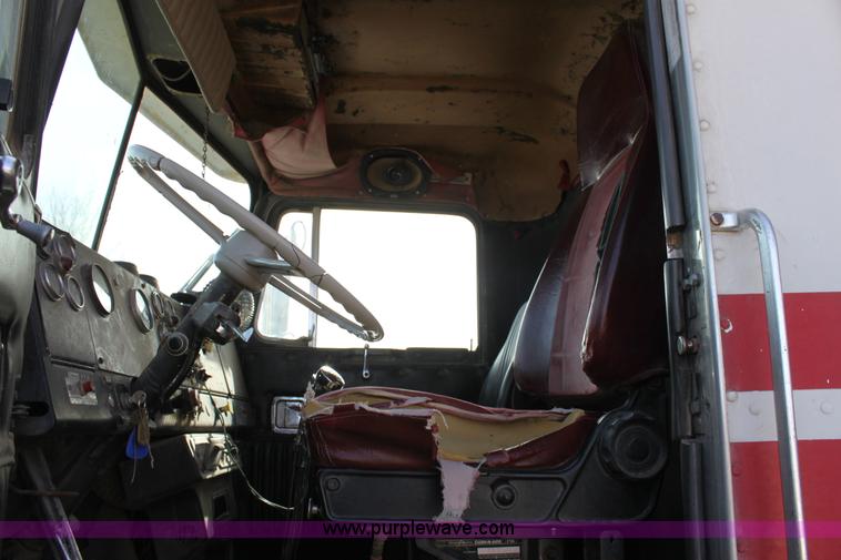 image for item B8877 1977 Kenworth tandem axle dump truck