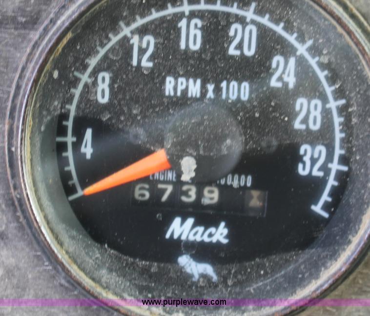 image for item B8877 1977 Kenworth tandem axle dump truck