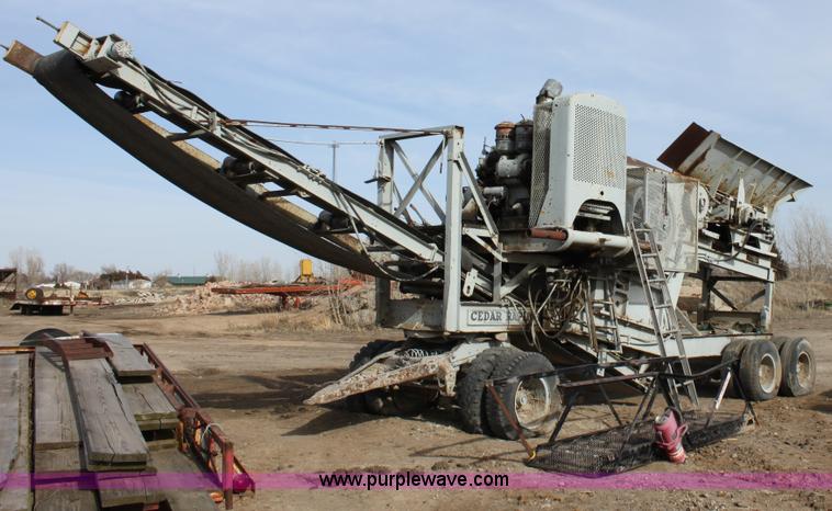 image for item B8885 Cedarapids jaw crusher