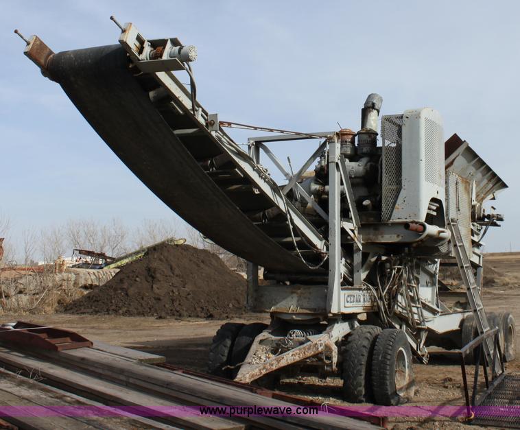 image for item B8885 Cedarapids jaw crusher