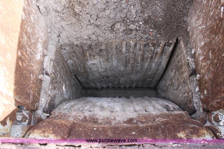 image for item B8885 Cedarapids jaw crusher