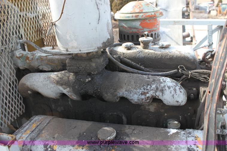 image for item B8885 Cedarapids jaw crusher