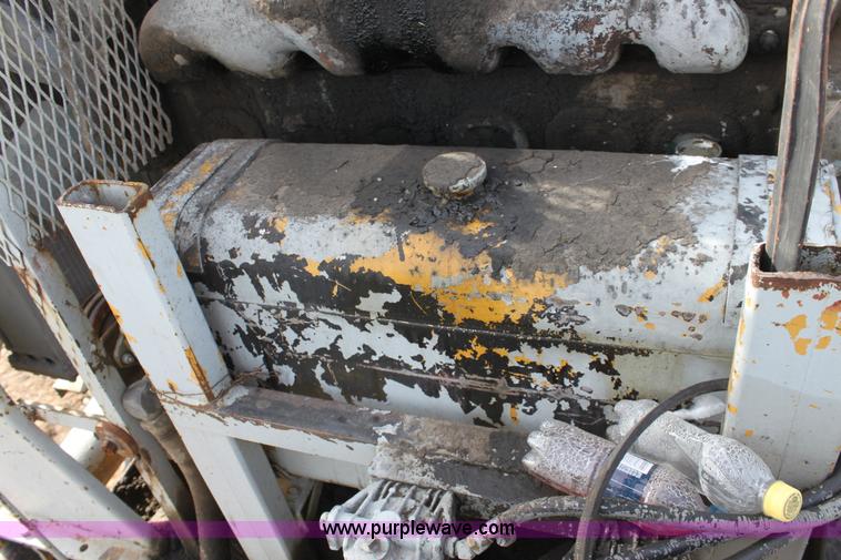 image for item B8885 Cedarapids jaw crusher