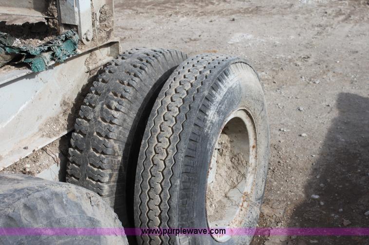 image for item B8885 Cedarapids jaw crusher