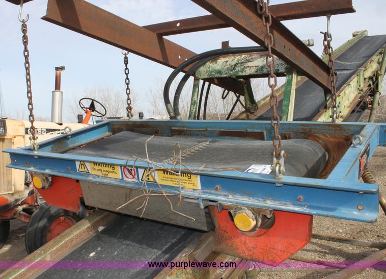 image for item B8890 2000 Master Magnets magnetic conveyor