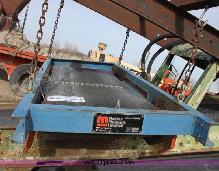 image for item B8890 2000 Master Magnets magnetic conveyor