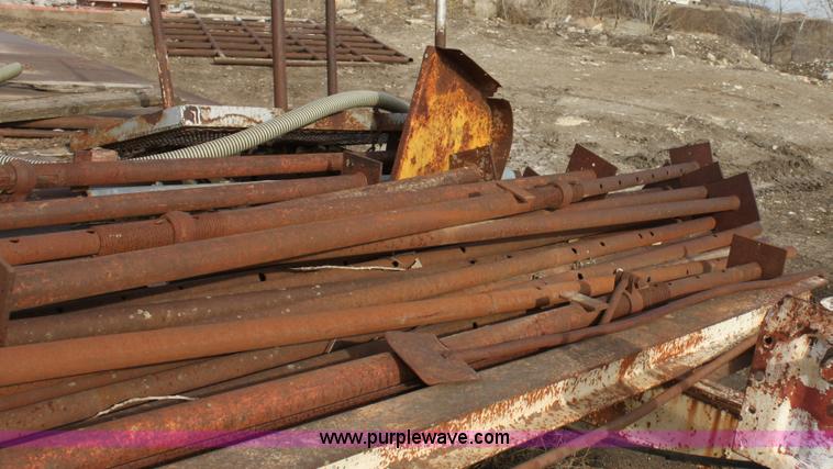 image for item B8892 (6) shoring jacks