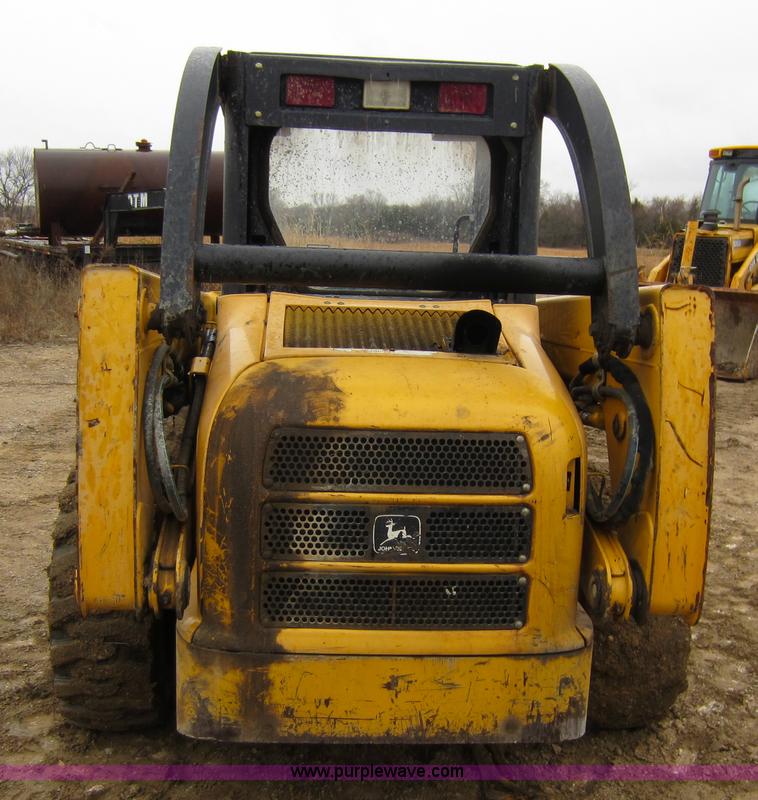 image for item C5271 1999 John Deere 250 skid steer