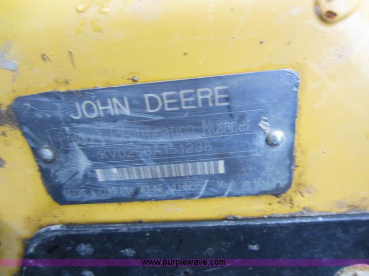 image for item C5271 1999 John Deere 250 skid steer