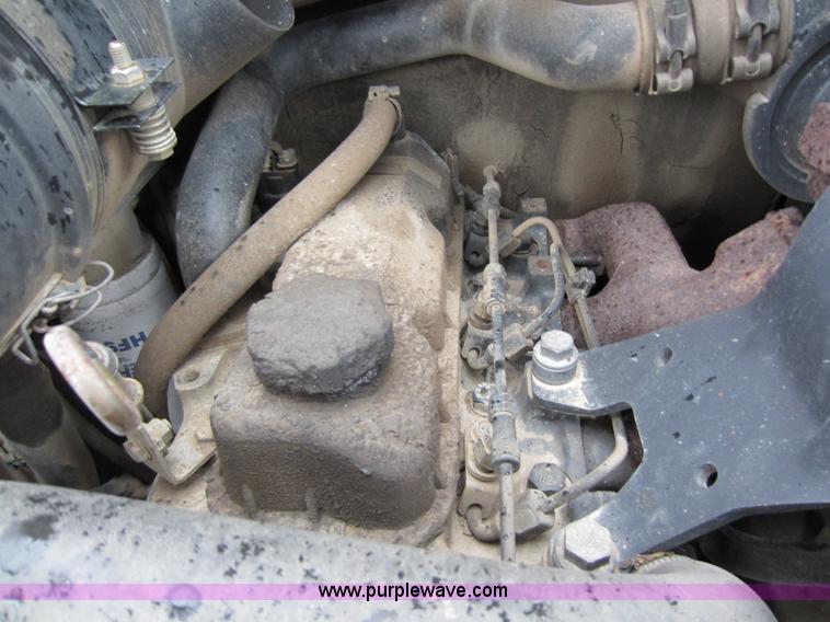 image for item C5271 1999 John Deere 250 skid steer