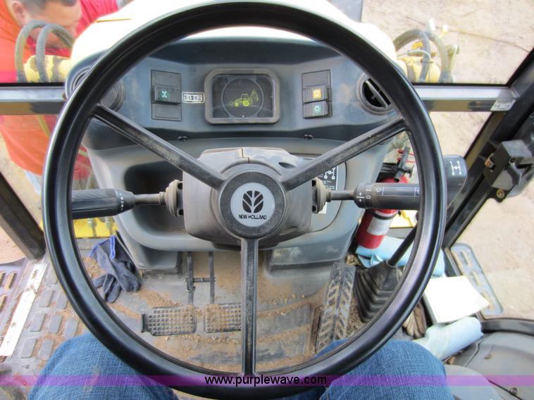 image for item C5276 2006 New Holland B95 backhoe