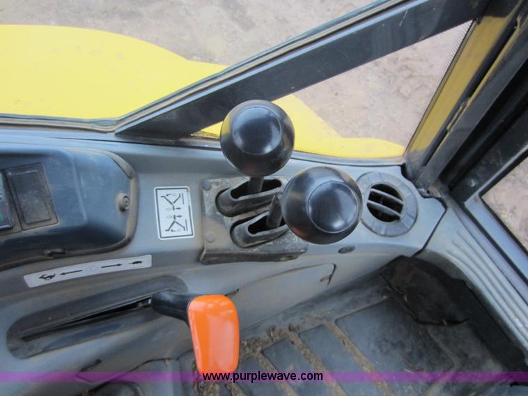 image for item C5276 2006 New Holland B95 backhoe