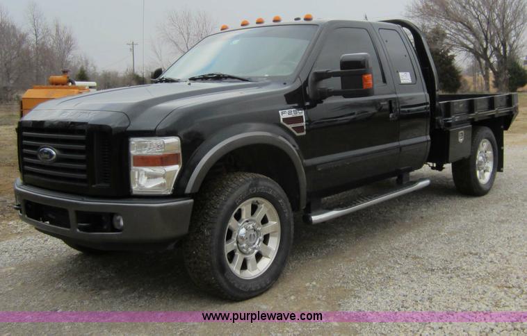 image for item C5277 2008 Ford F250 Super Duty  XLT pickup truck