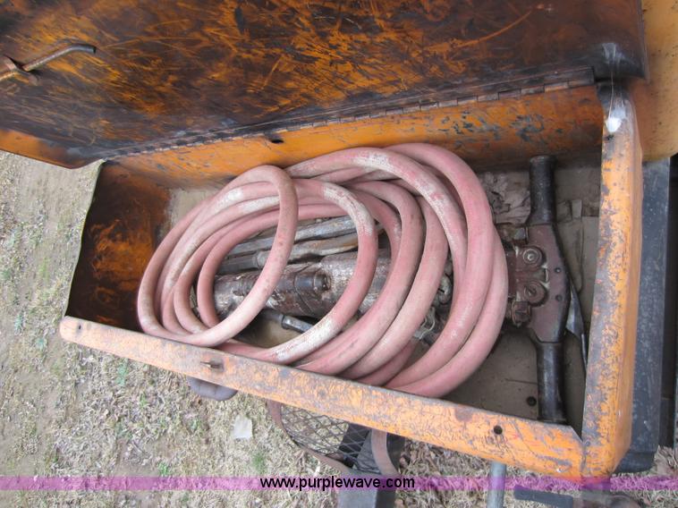 image for item C5281 Lindsay 160 air compressor