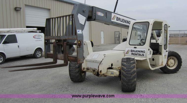 image for item C5282 1998 Terex TH528 telehandler